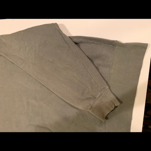 MEN’S FOOTBALL THEMED SWEATSHIRT. - Picture 13 of 16